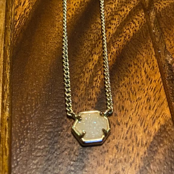 Kendra Scott Mable gold necklace with iridescent / white drusy druzy stone . - Picture 4 of 8